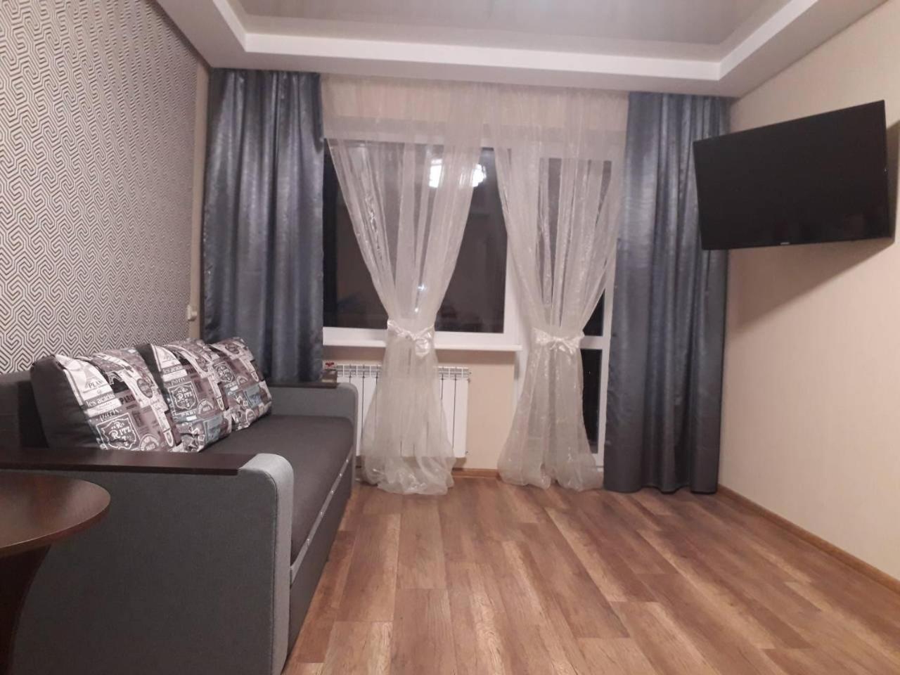 Apartment 30 M2 On Sergei Esenin 11 Jarkov Exterior foto