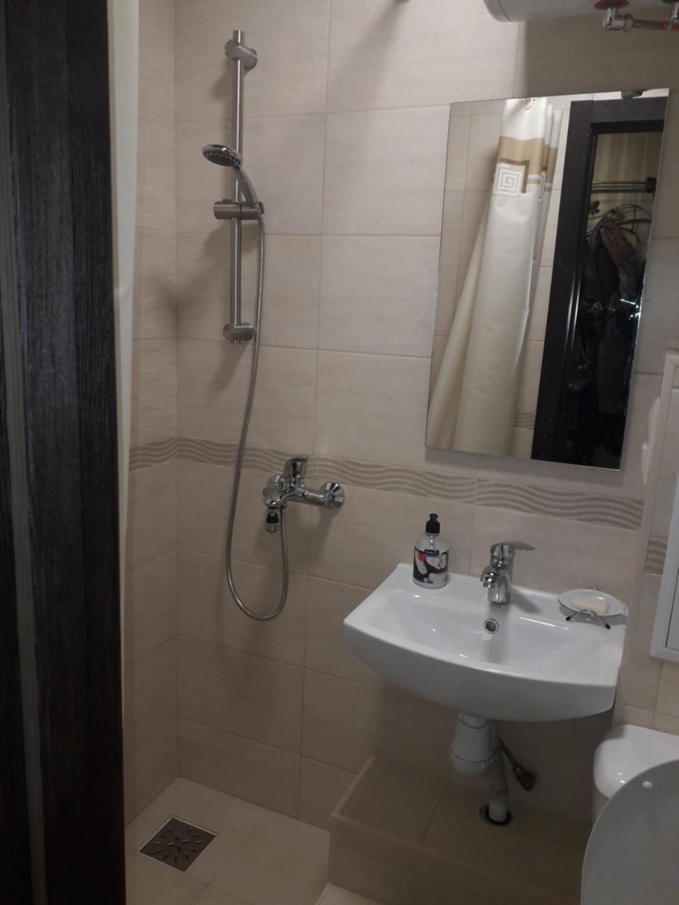 Apartment 30 M2 On Sergei Esenin 11 Jarkov Exterior foto
