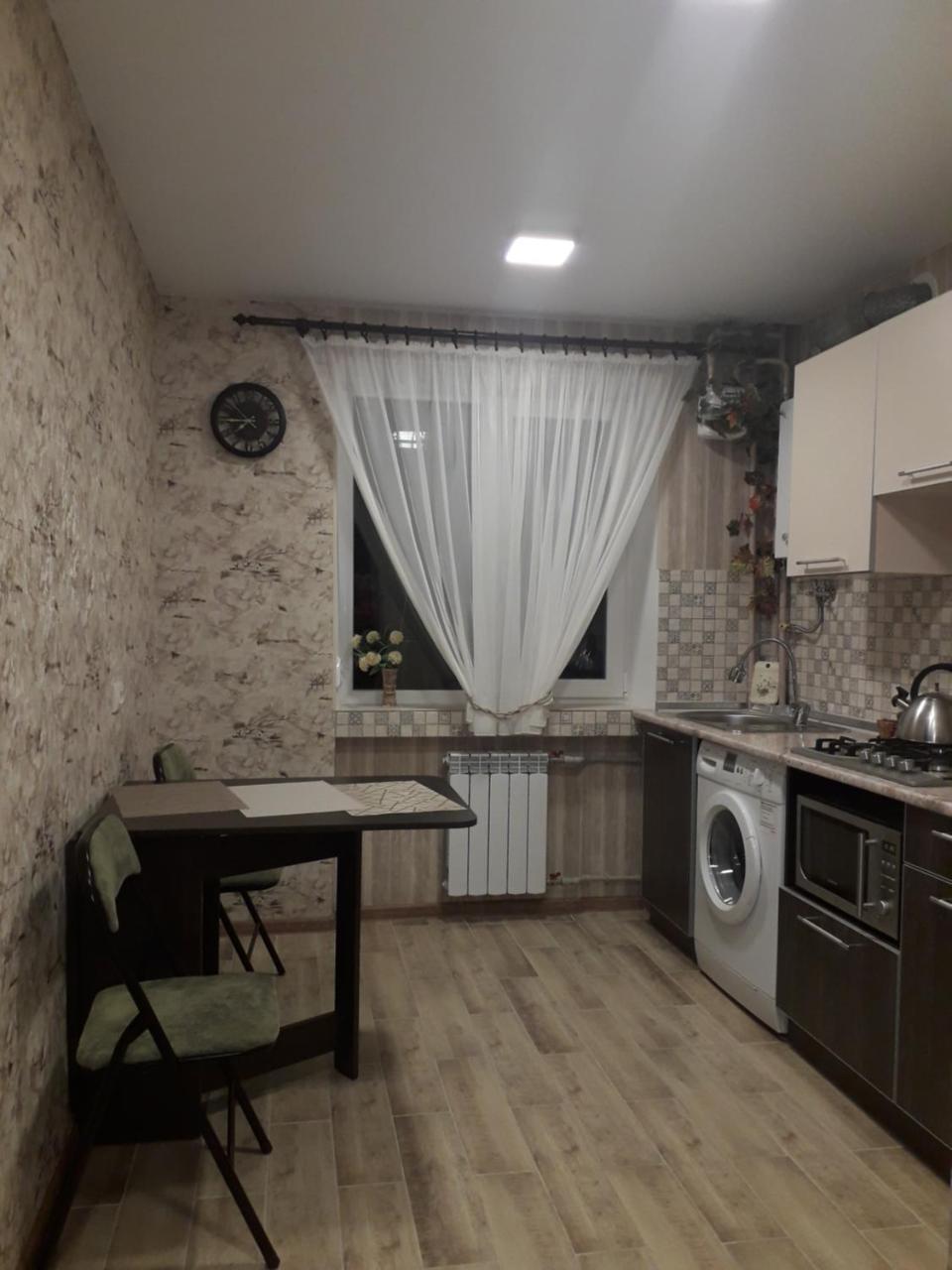 Apartment 30 M2 On Sergei Esenin 11 Jarkov Exterior foto